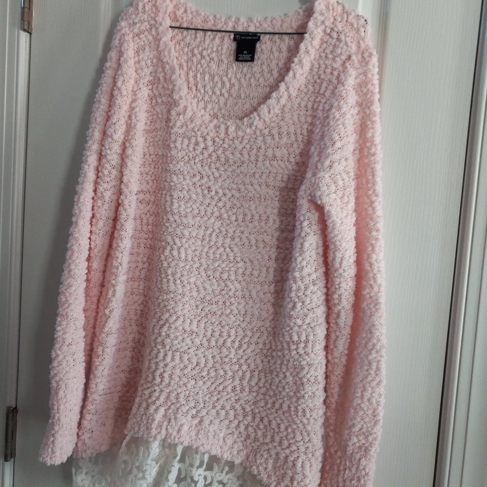 New Directions XL Pink Sweater With Lace Bottom